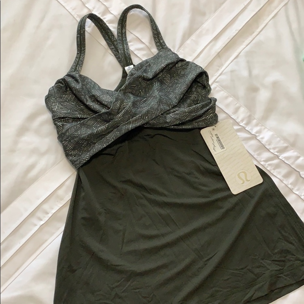 Lululemon tank